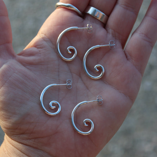 Swirl hoops