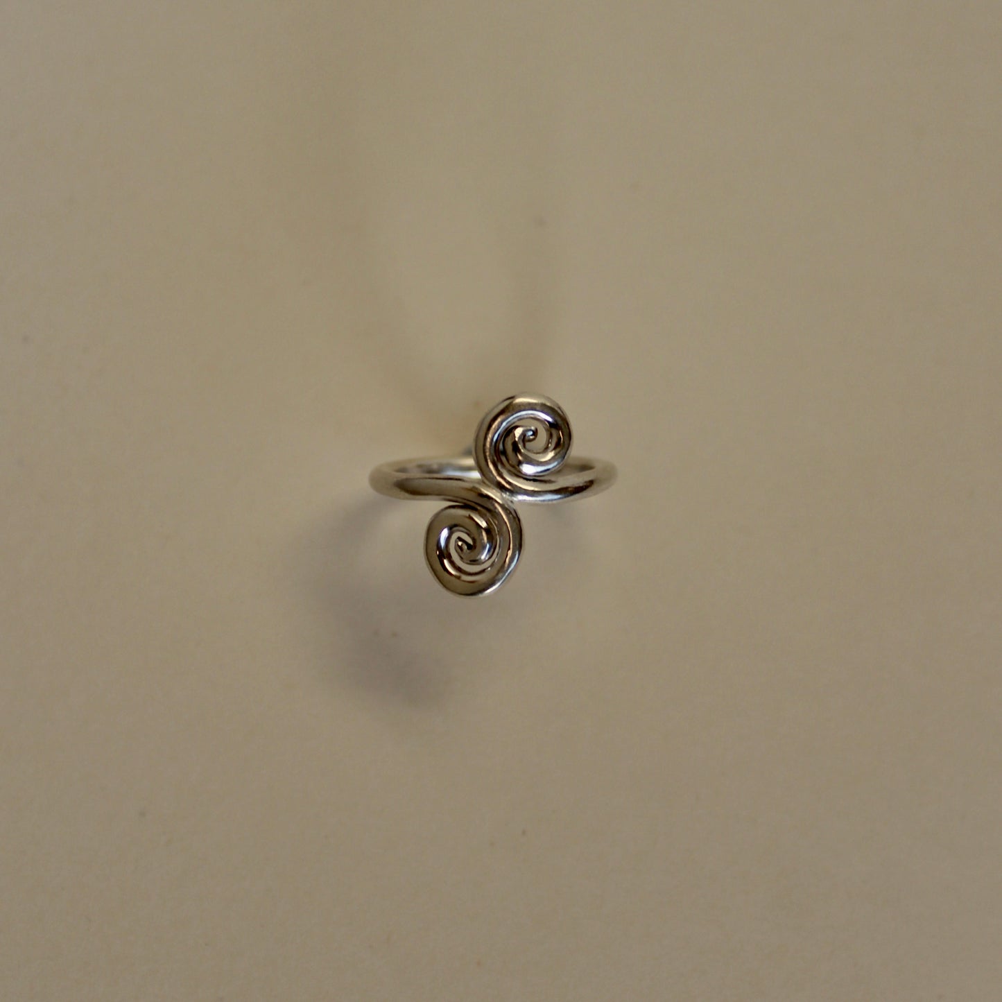 Spiral ring - Size J