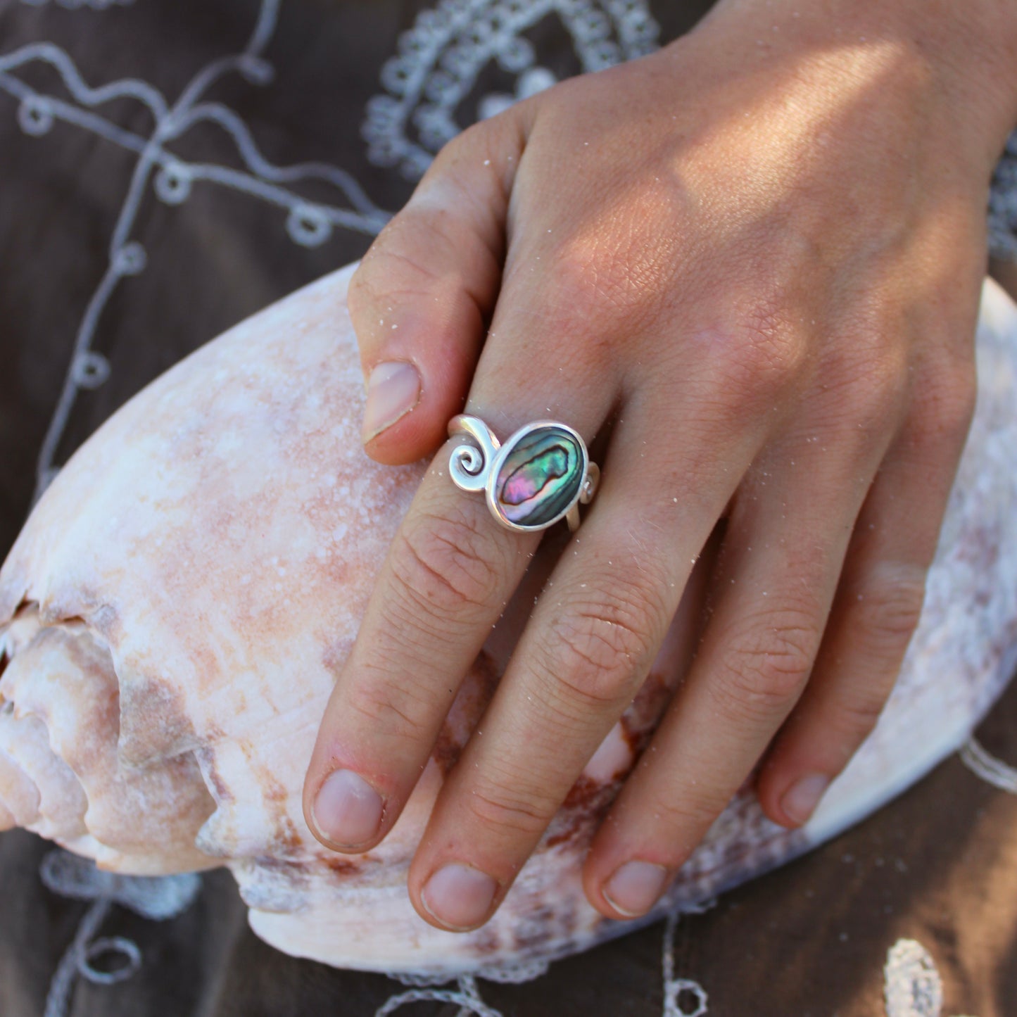 Pāua Odyssey - Size R 1/2