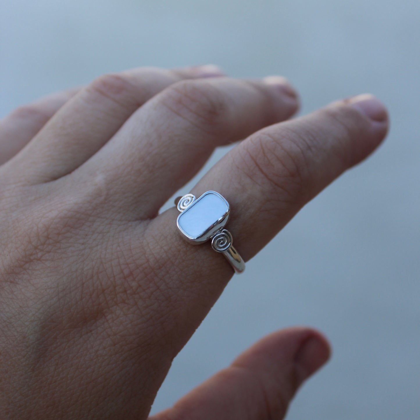 Mother of Pearl - Size R 1/2